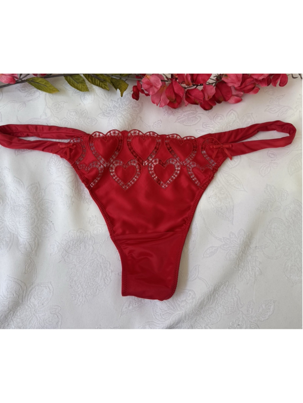 VICTORIA'S SECRET XL SILKY RED EMBROIDERED HEART STRING THONG PANTIES NWT $30